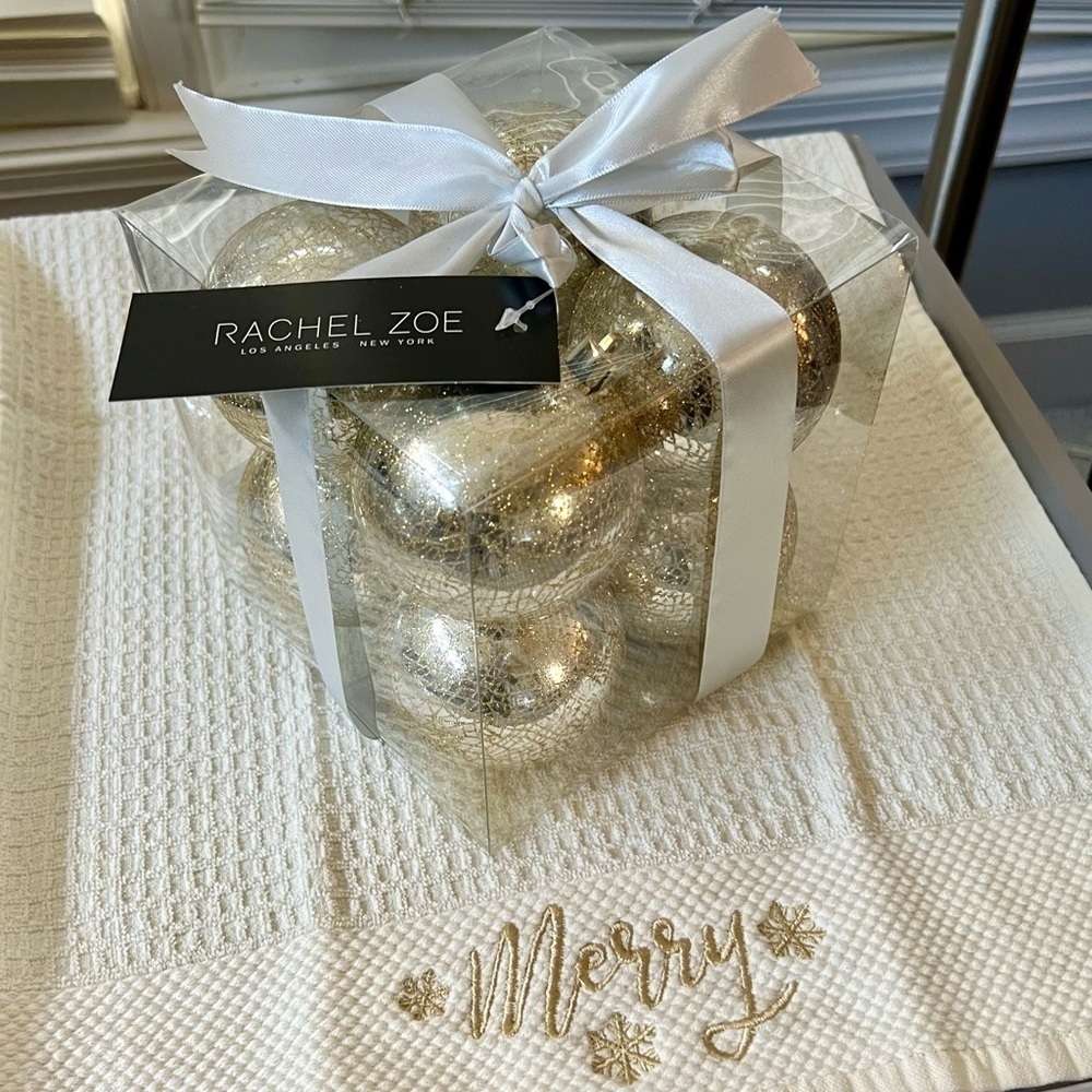 Rachel Zoe 8-Set Gold Crackle Ball Ornaments 3” NWT